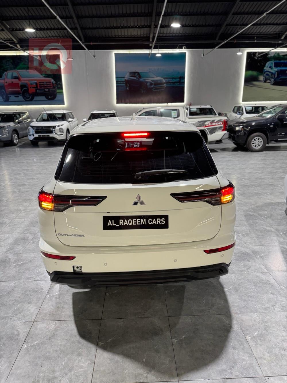 ميتسوبيشي اوتلاندر